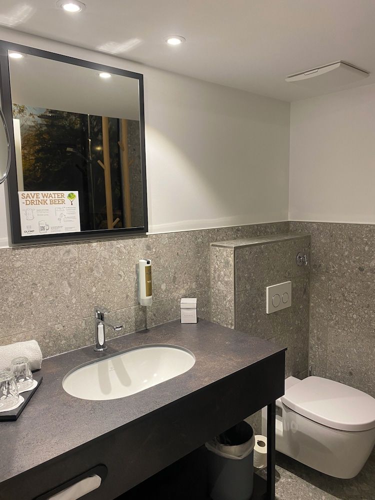 Olymp Munich Family Double Room 7