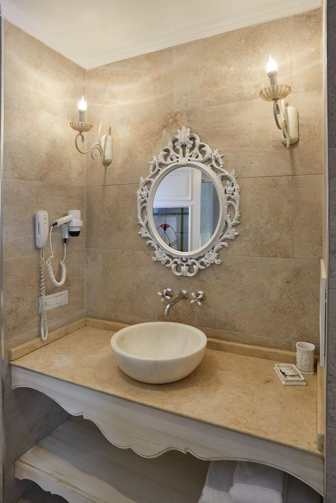 Vinifera Ephesus Hotel Family Room 5