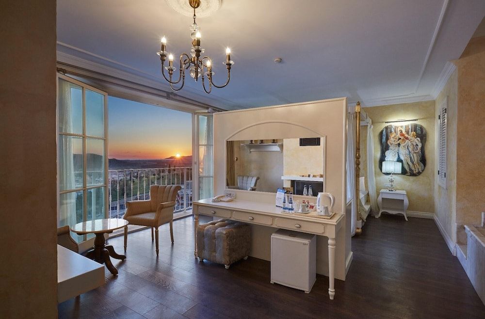 Vinifera Ephesus Hotel Deluxe Suite, Jetted Tub 11