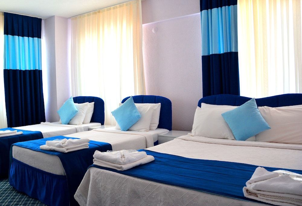 Gumuldur Mavi Deniz Otel Triple Room 6