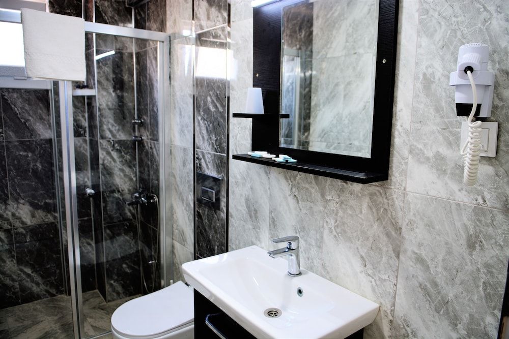 Gumuldur Mavi Deniz Otel Double Room 11