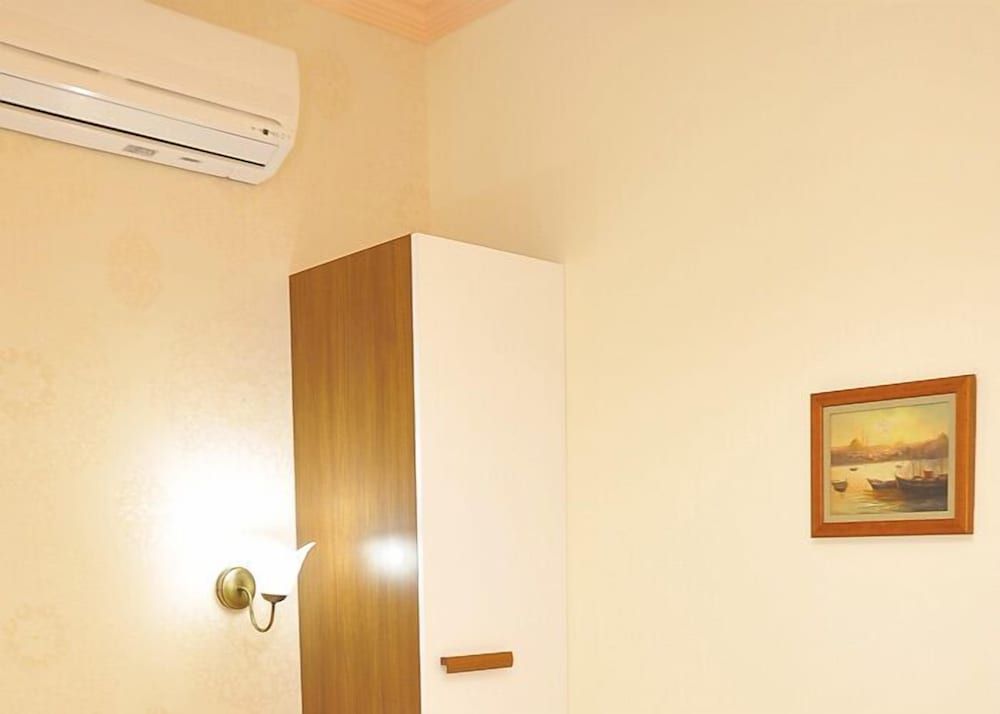 Dualis Hotel Double or Twin Room 9