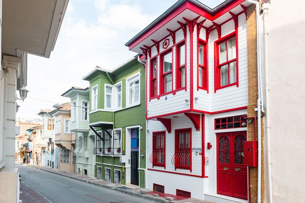 undefined Dualis Hotel 6