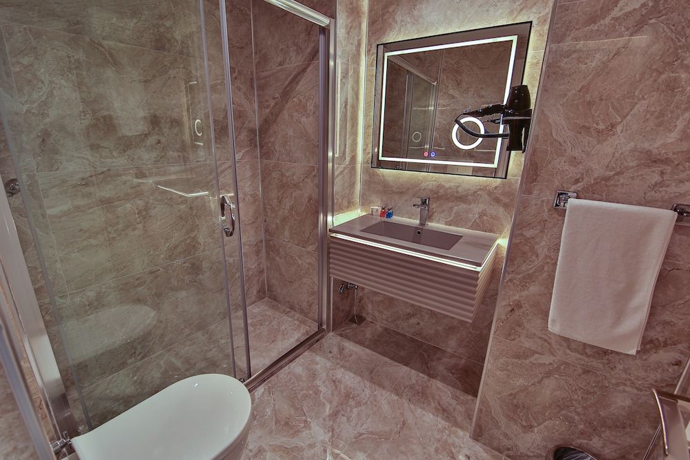 Seymen Hotel Classic Double or Twin Room, City View 9