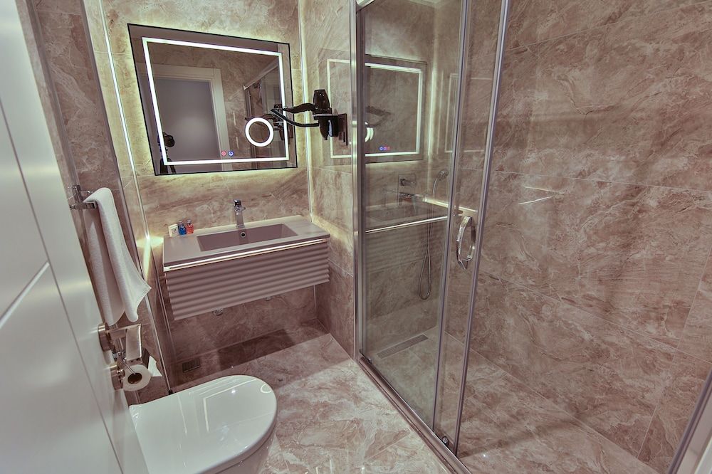 Seymen Hotel Classic Double or Twin Room, City View 8