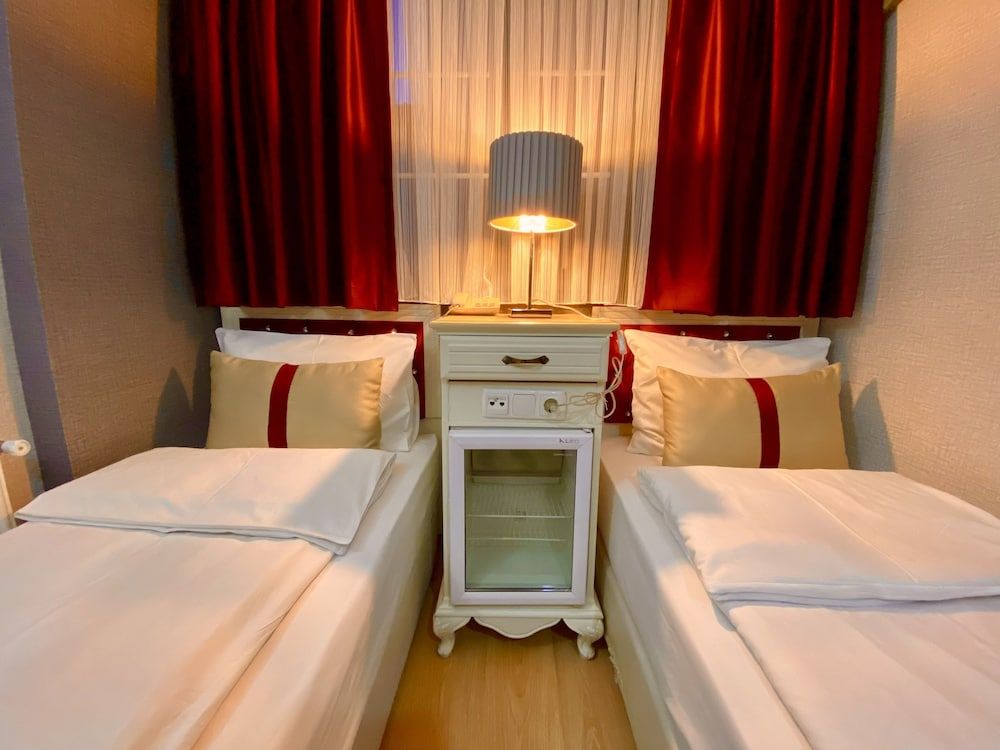 Santefe Hotel Standard Twin Room 3