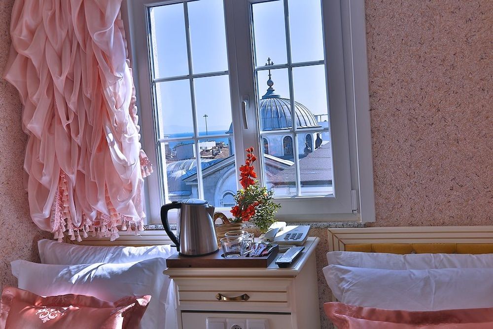 Santefe Hotel Standard Twin Room 9