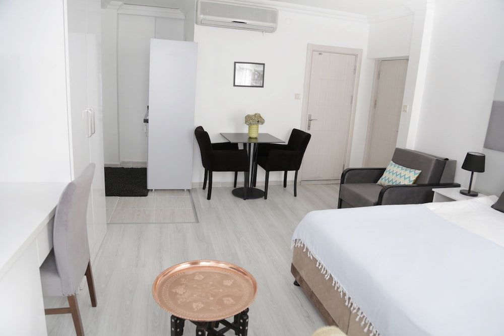 undefined Bayer Hotel 10