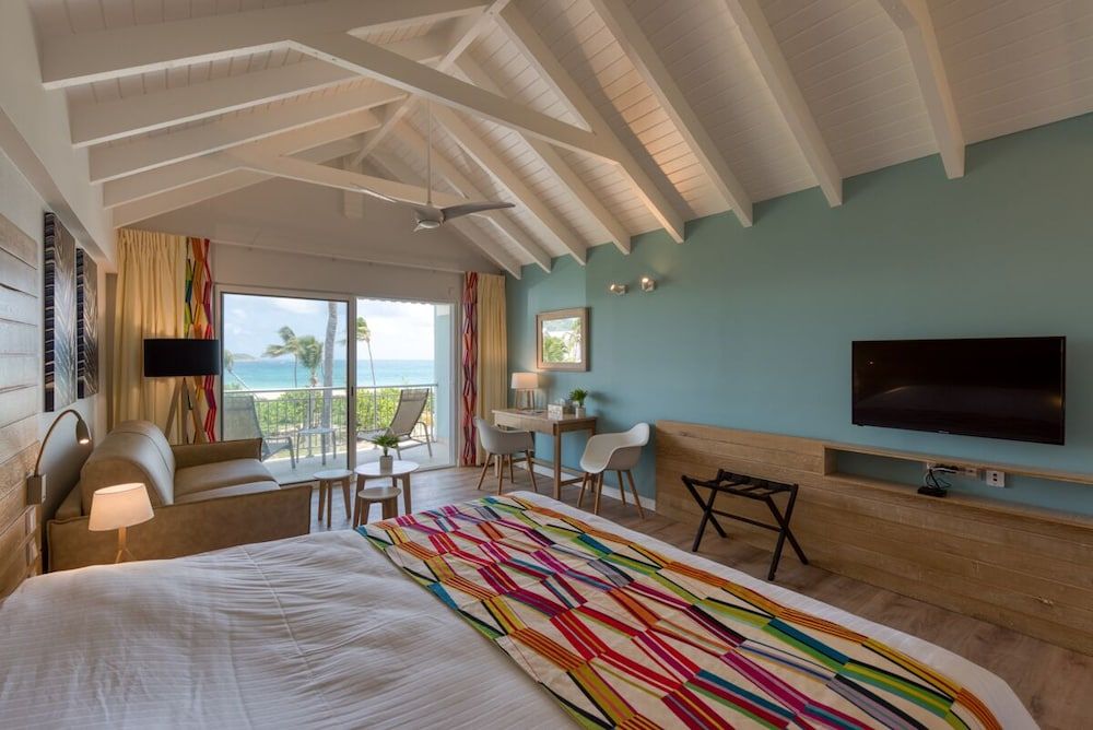 La Playa Orient Bay Deluxe Suite, 1 King Bed with Sofa bed, Ocean View 5