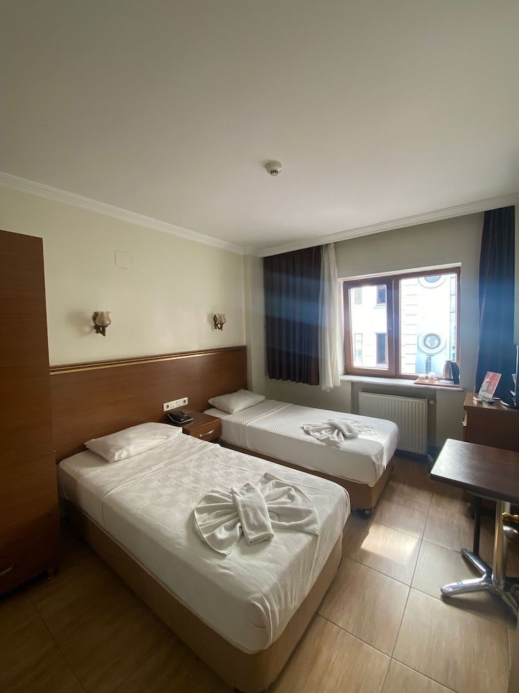 Hotel Rio Twin Room 4