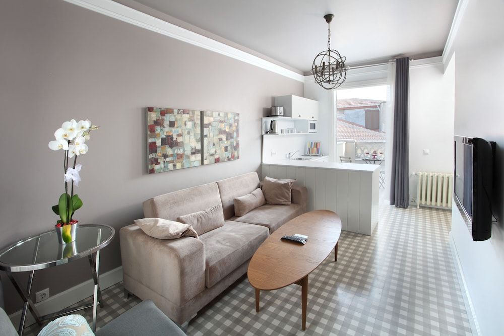 undefined Ada Homes Hotel 10