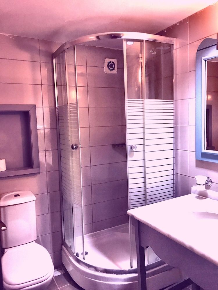 Otel Atrium Standard Room 15