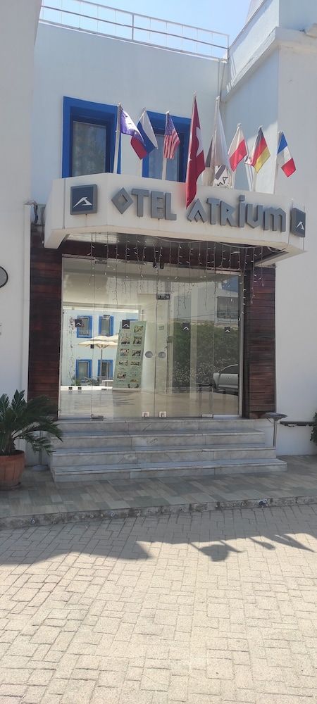 undefined Otel Atrium 7