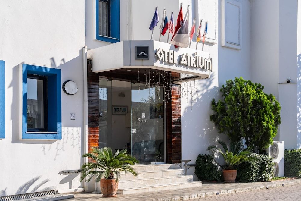 undefined Otel Atrium 5