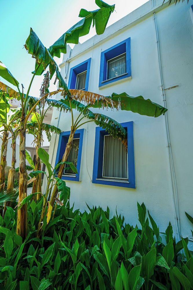 undefined Otel Atrium 3