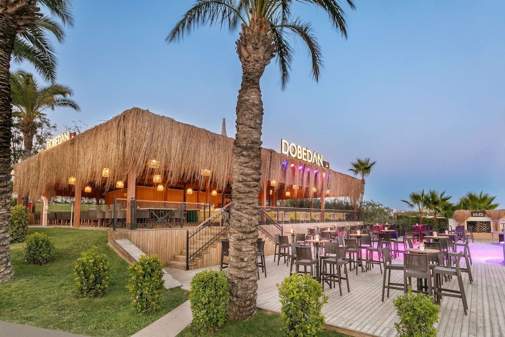 undefined DOBEDAN BEACH RESORT COMFORT 4