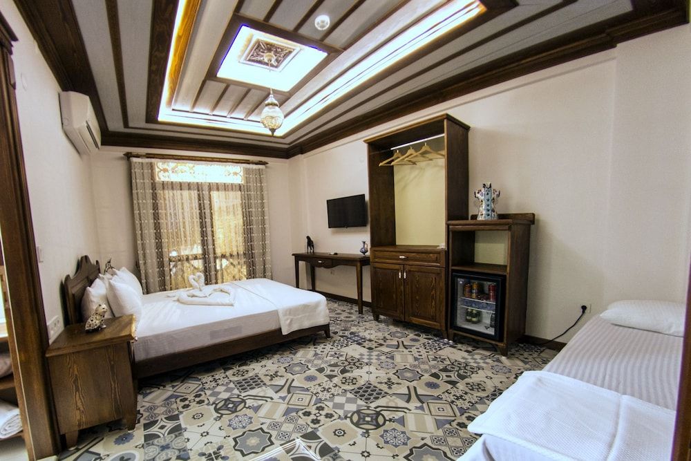 Hotel Mary's House Family Room 6