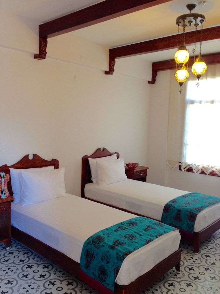 Hotel Mary's House Deluxe Double or Twin Room 3