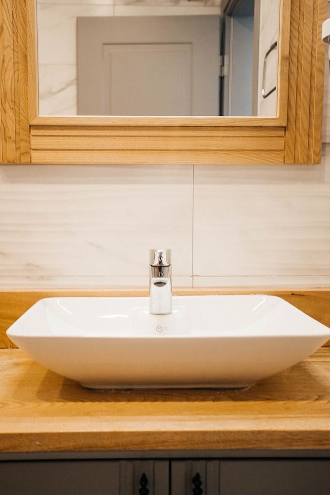 Vira Hotel & Suites Premium Studio Suite 13