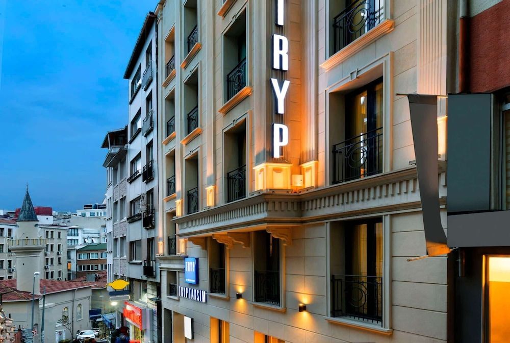 undefined TRYP by Wyndham Istanbul Taksim 3