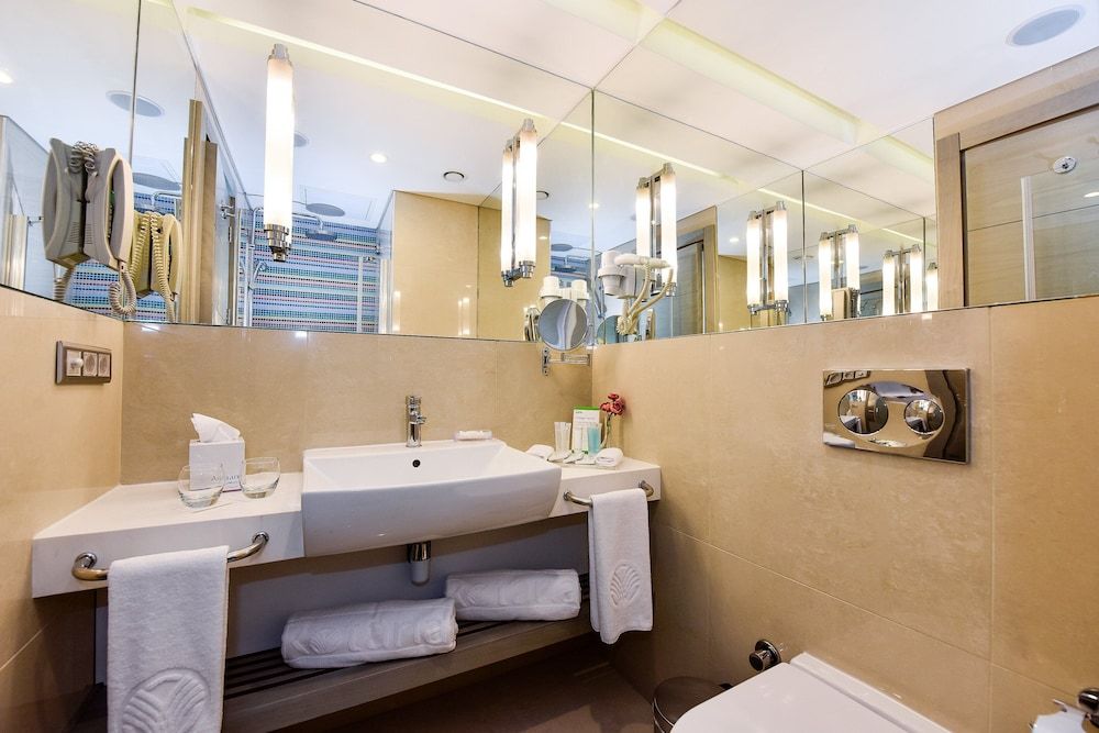 Burgu Arjaan by Rotana Istanbul Asia Superior Studio, City View (Compact) 6