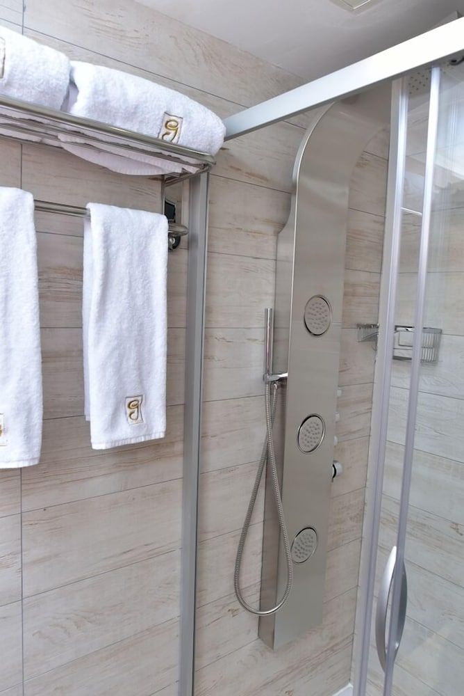 Giritligil Hotel Deluxe Double or Twin Room 9