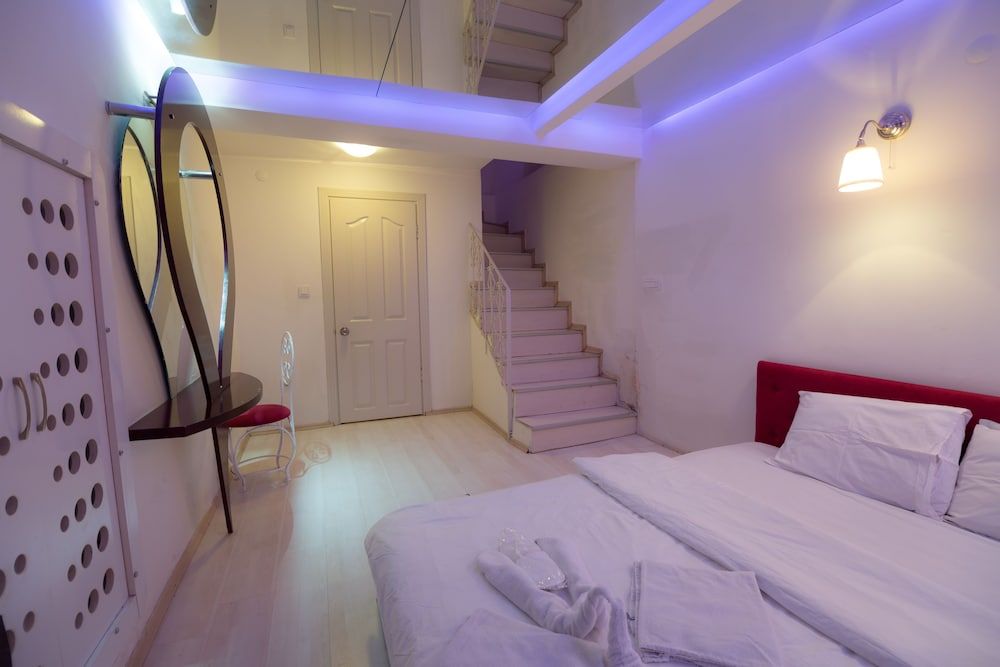 Element Suites Duplex Basement 7