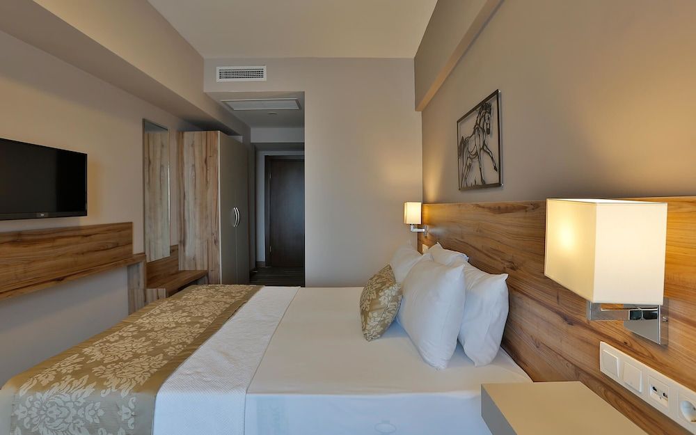 Kule Hotel Standard Room, Sea View 2