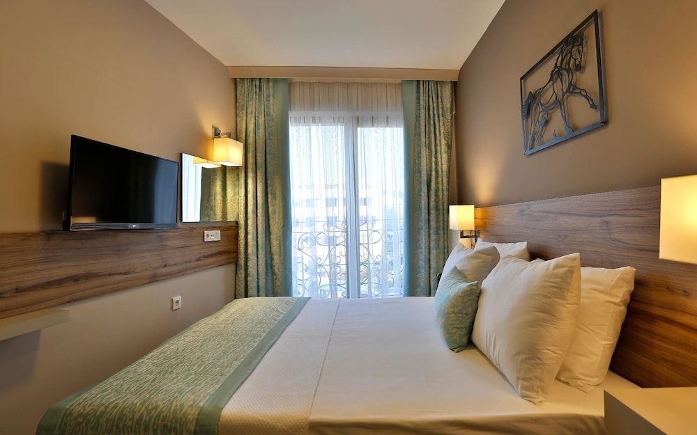 Kule Hotel Standard Room 3