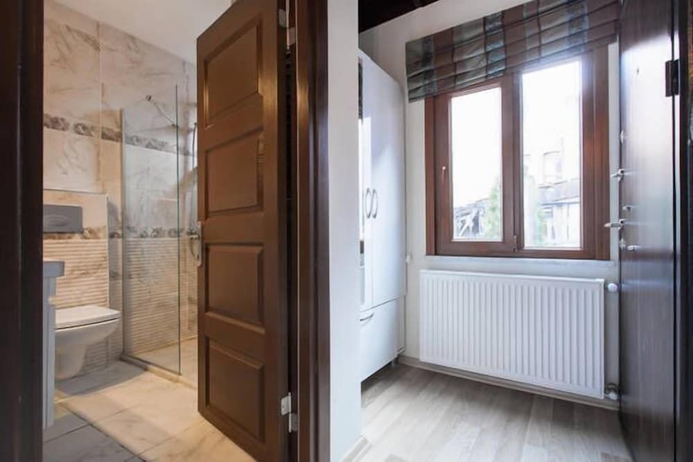 Balance Hotel Taksim Deluxe Suite, 1 Bedroom, Jetted Tub 7