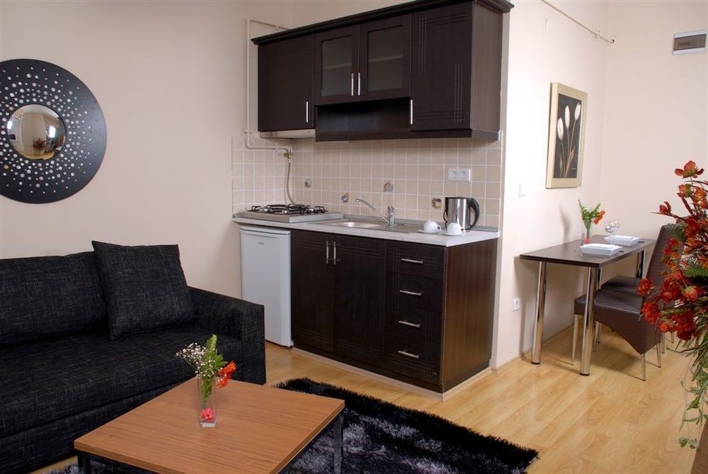 Airport Residence Kurtkoy Standard Suite 3