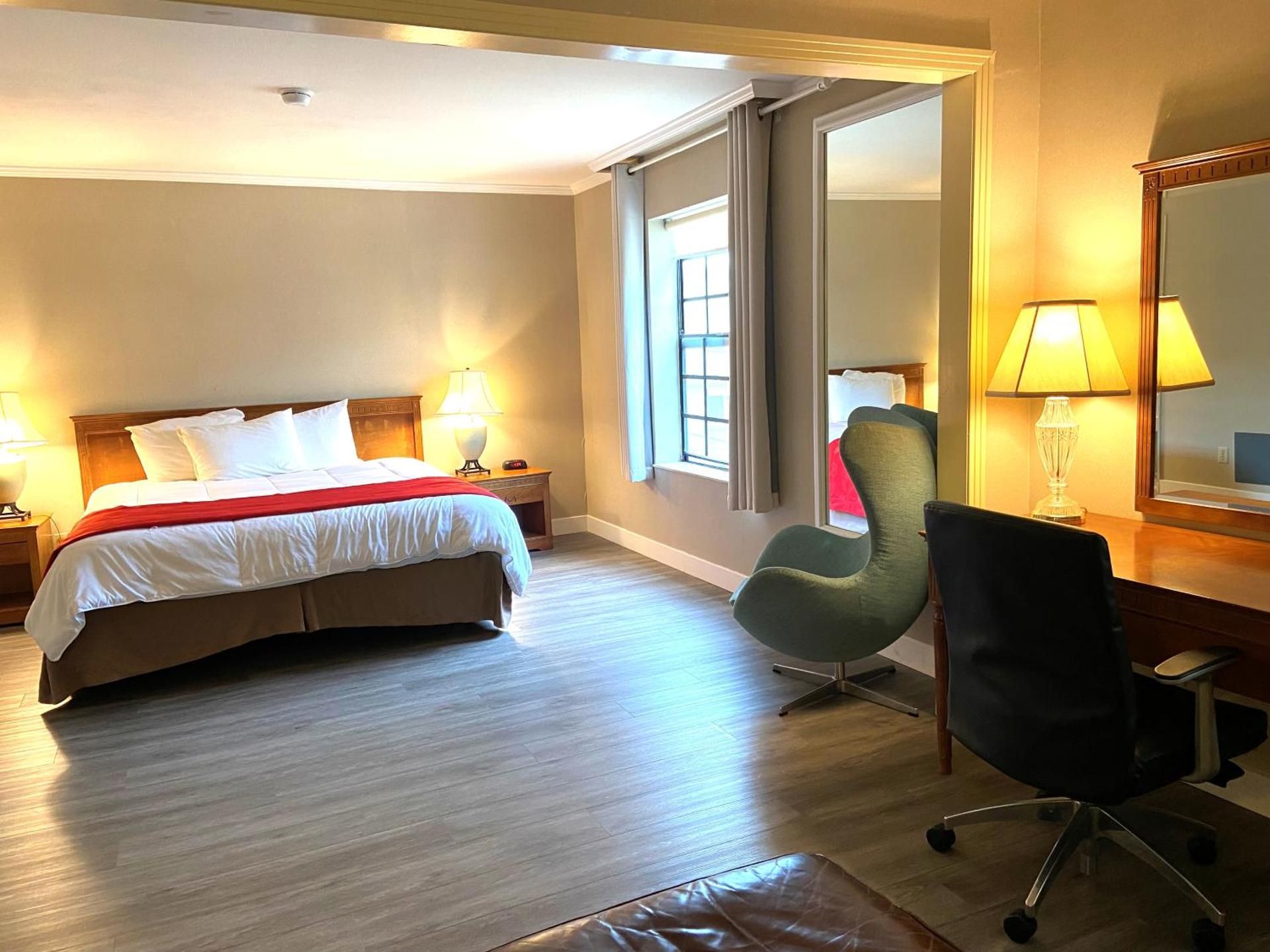 undefined Ramada by Wyndham Los Angeles/Koreatown West 8