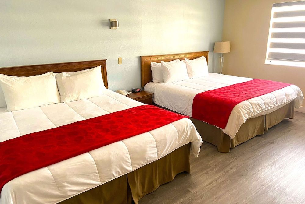 undefined Ramada by Wyndham Los Angeles/Koreatown West 7