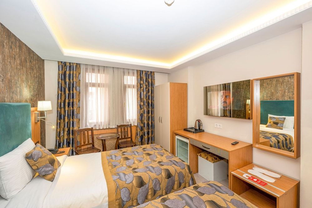 undefined Hotel Devman 4