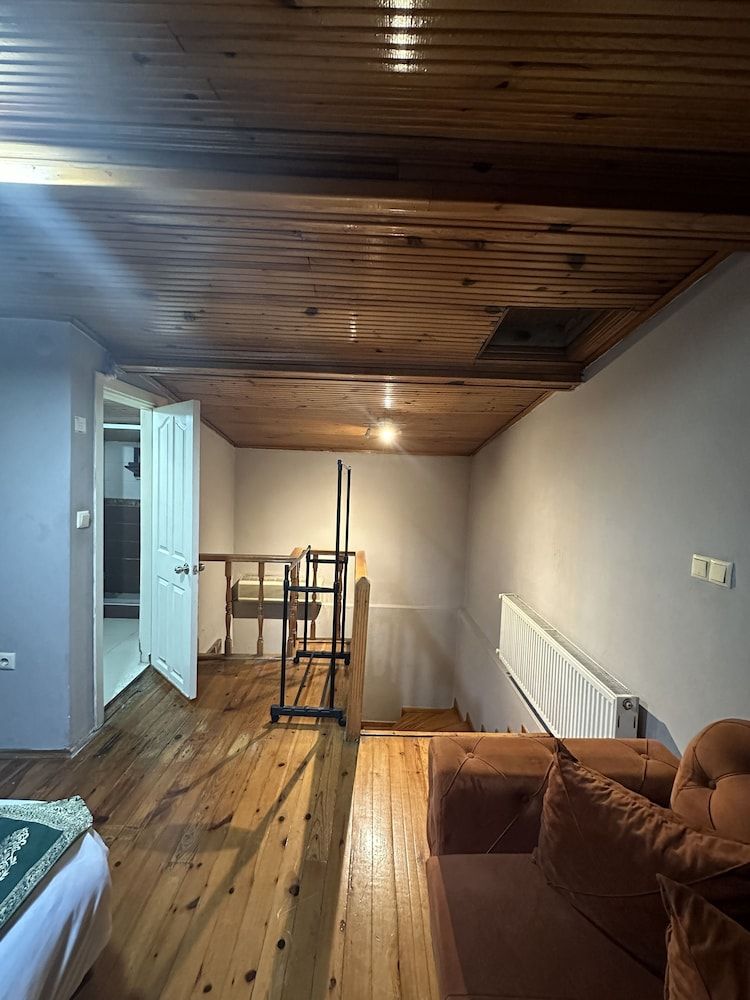 Green Bird Suit Standard Duplex 9