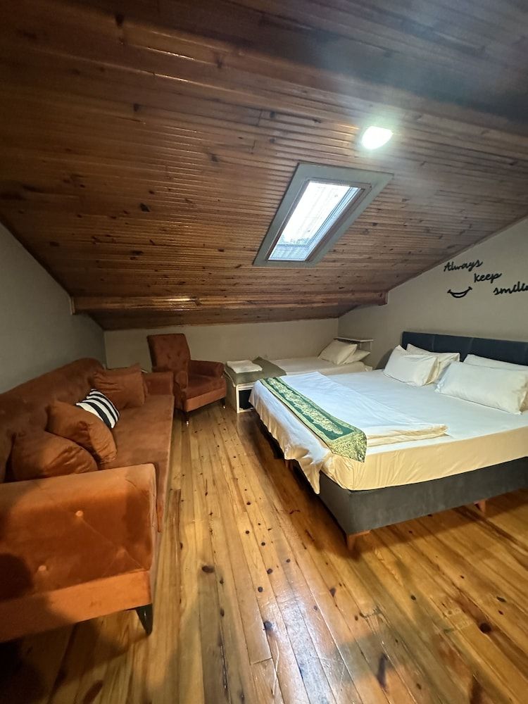 Green Bird Suit Standard Duplex 3