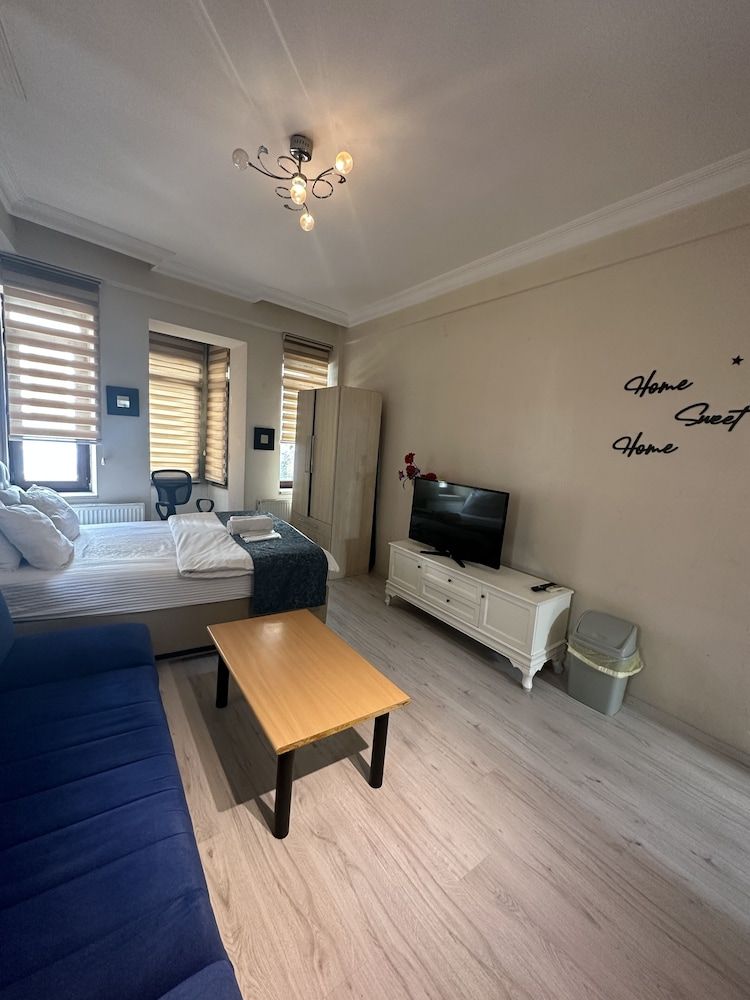 undefined Green Bird Suit 3