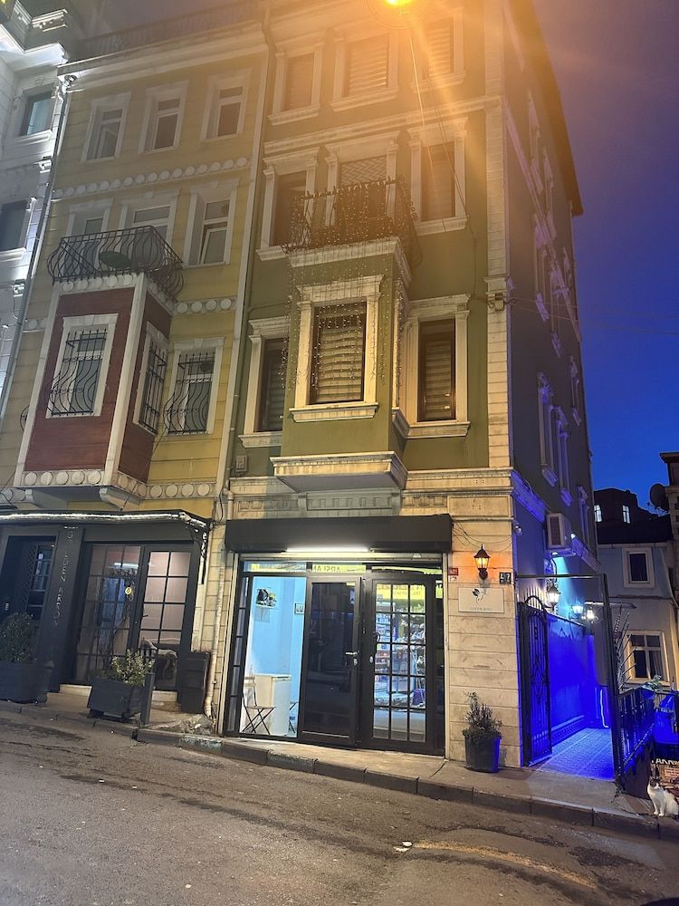 undefined Green Bird Suit 6