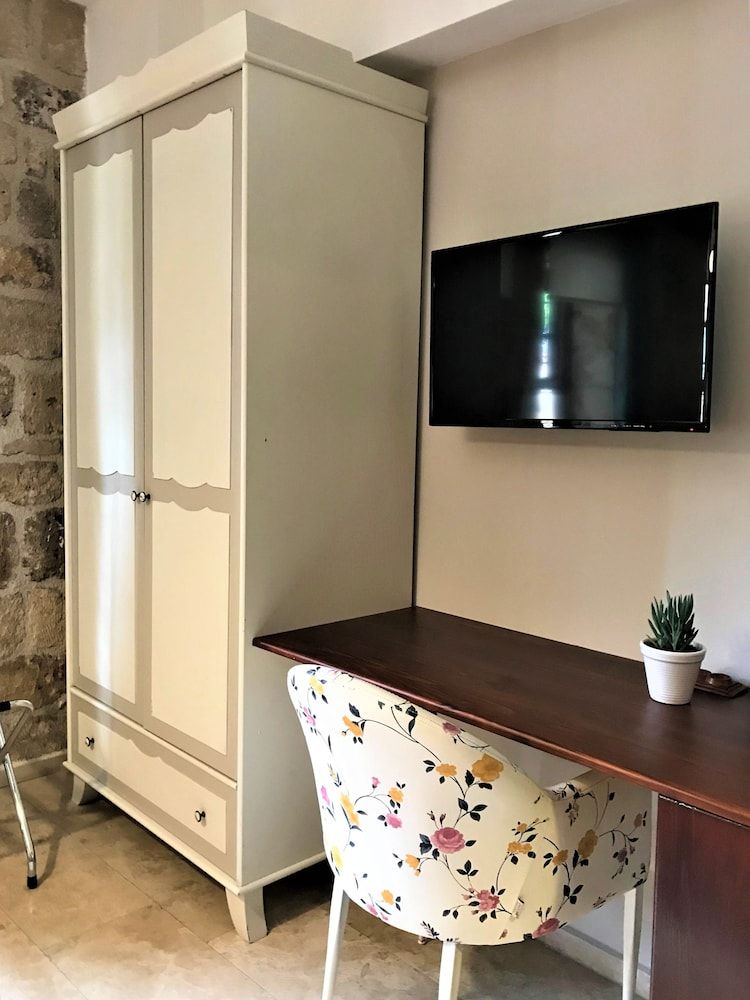 The Ninova Deluxe Double Room, 1 Queen Bed, Non Smoking, City View 10