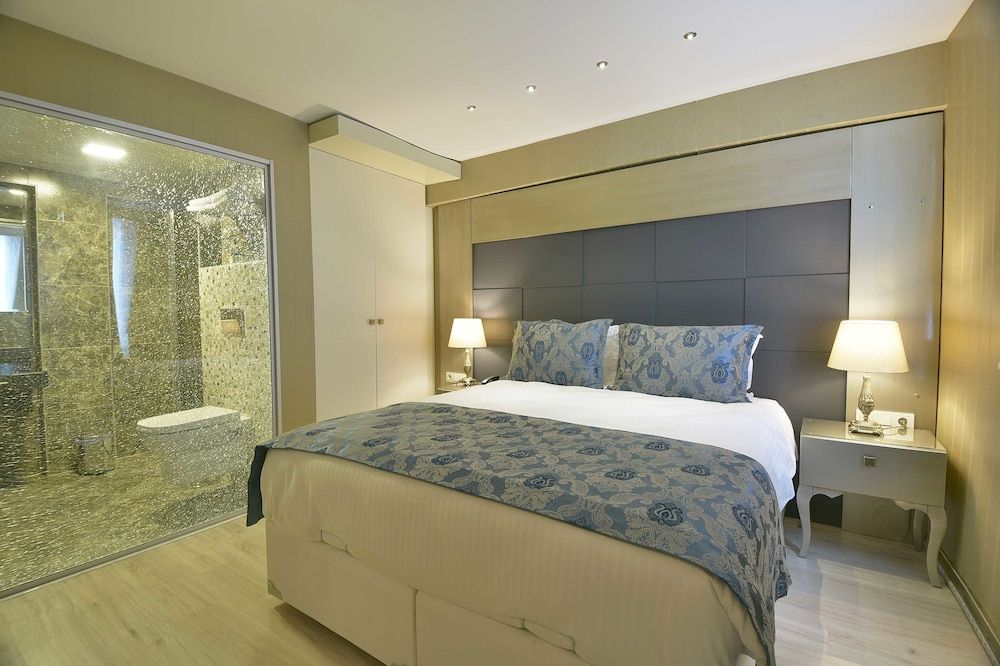 Piccolo Hotel Istanbul Deluxe Room 13