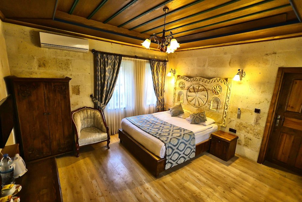 Empire Cave Hotel Comfort Double Room 2