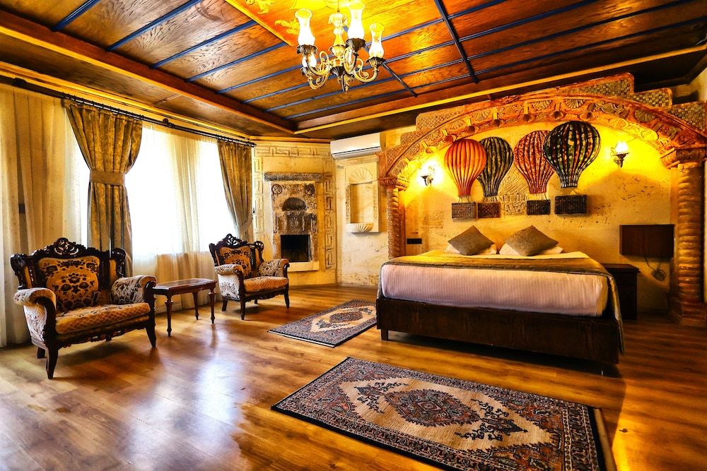 undefined Empire Cave Hotel