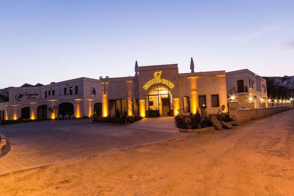 undefined Empire Cave Hotel 3