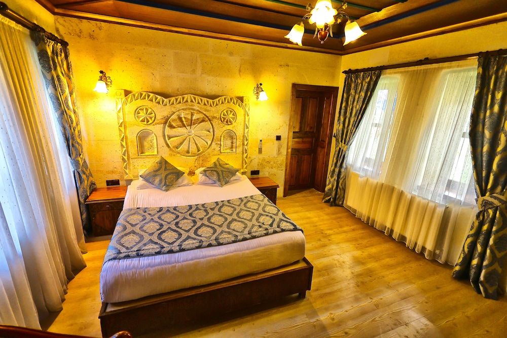 Empire Cave Hotel Comfort Double Room 3