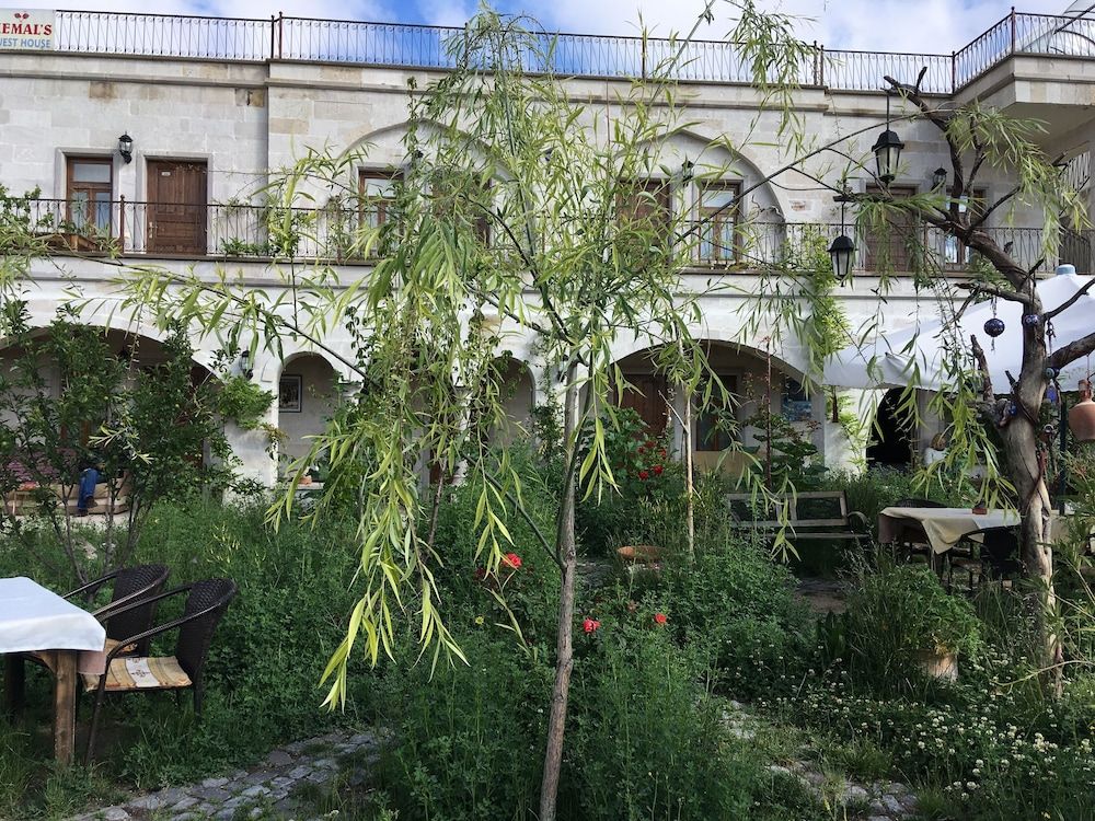 undefined Kemal's Guest House 8