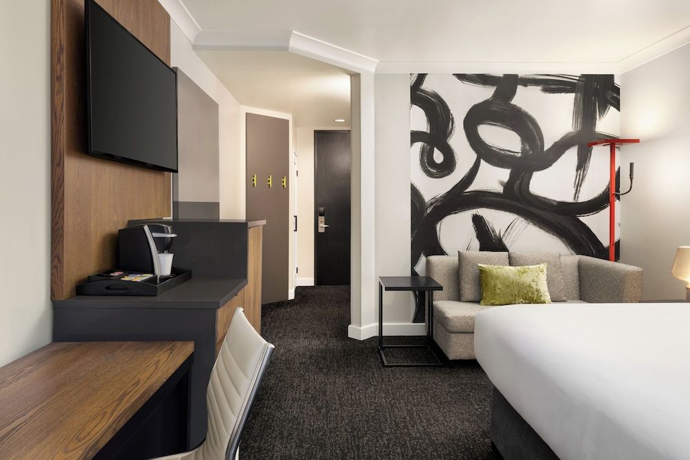 undefined Hilton Motif Seattle 7