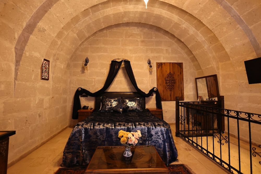 Comfort Cave