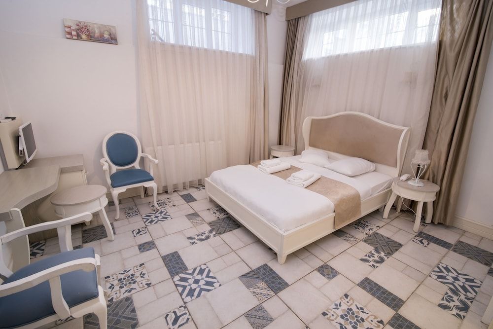 Buyukada Cankaya Hotel Double Room 5