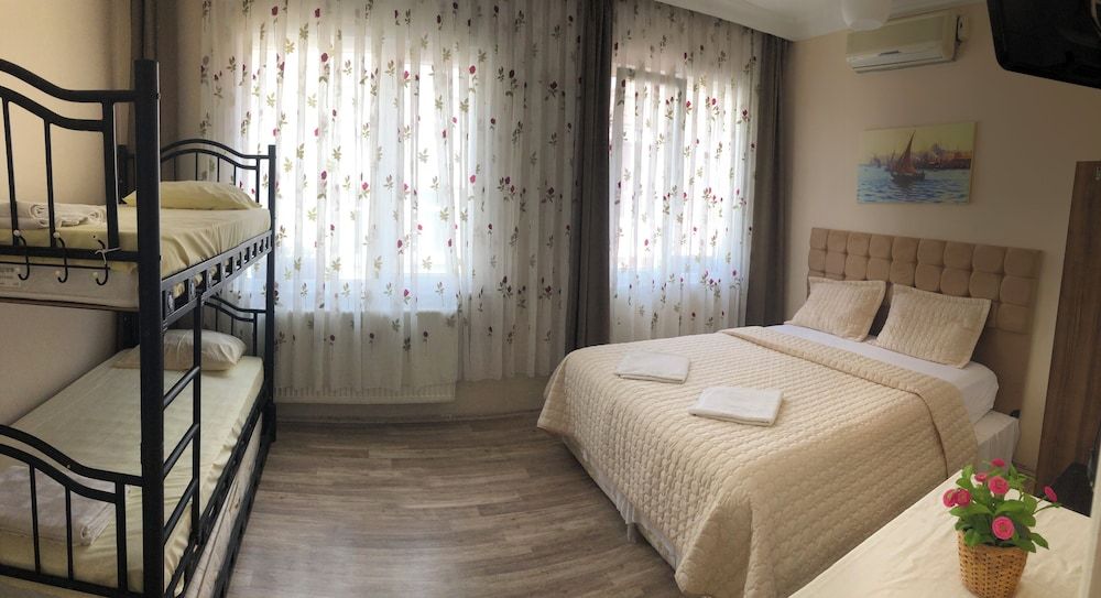 Avrasya Hostel Standard Double Room 3