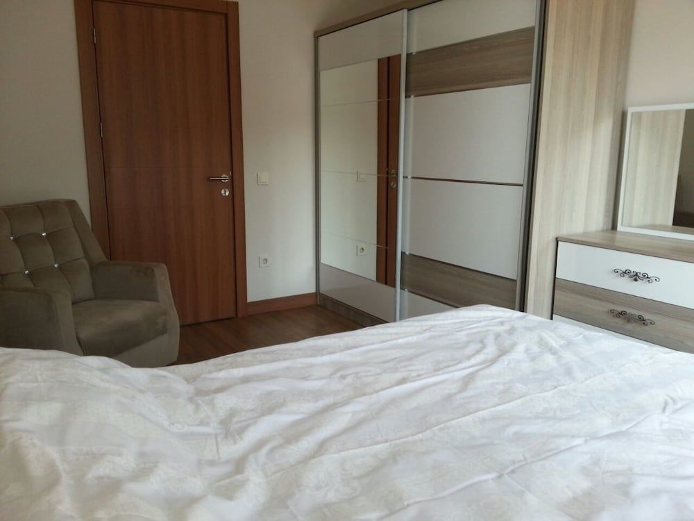 undefined Julia Domna Apartments